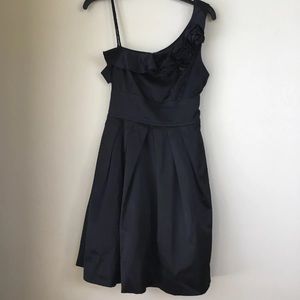 Black dress, size 9 in juniors. Great condition.